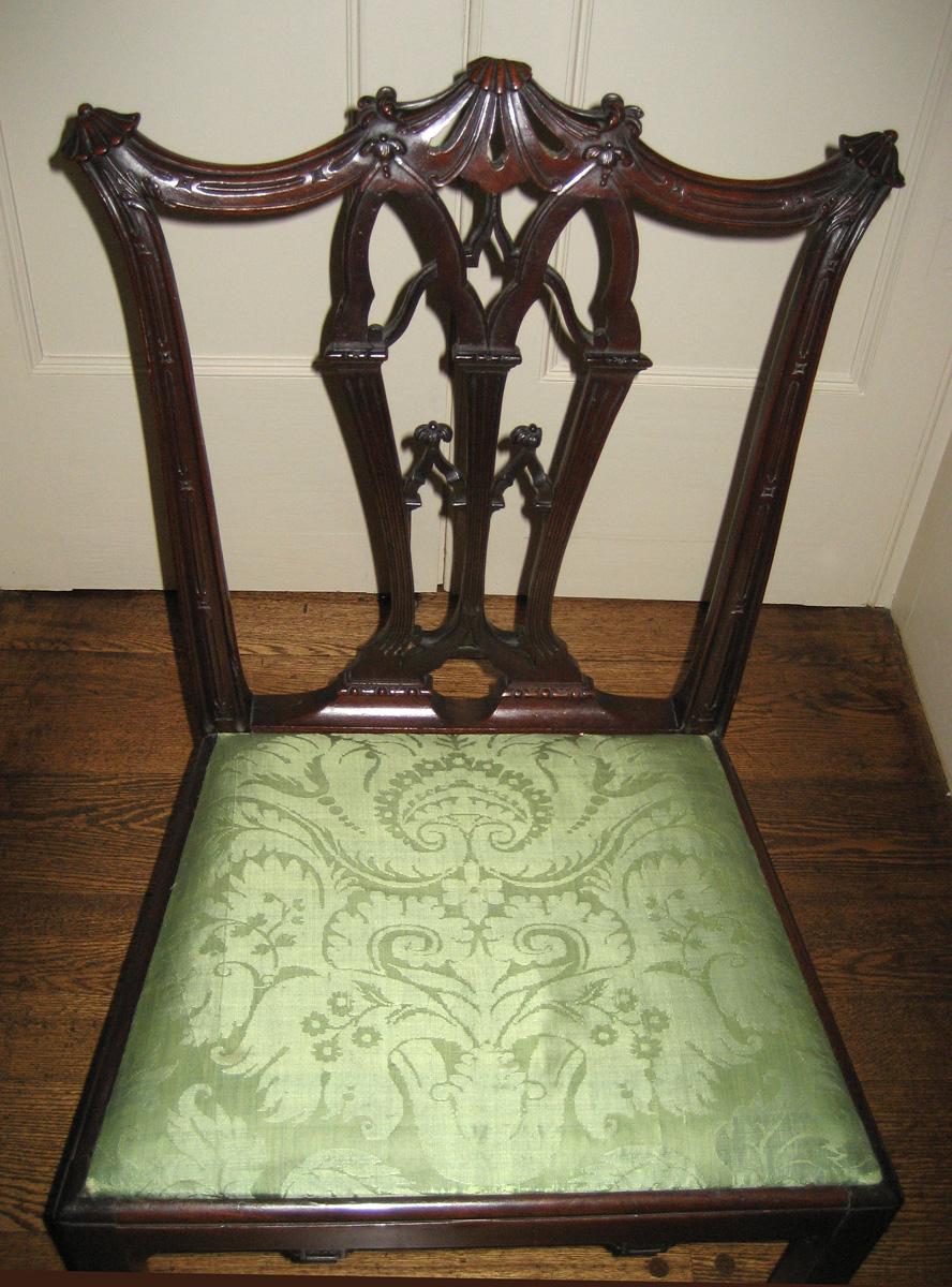 1961.0804.001 chair with 1984.0617.020 slipseat view 2