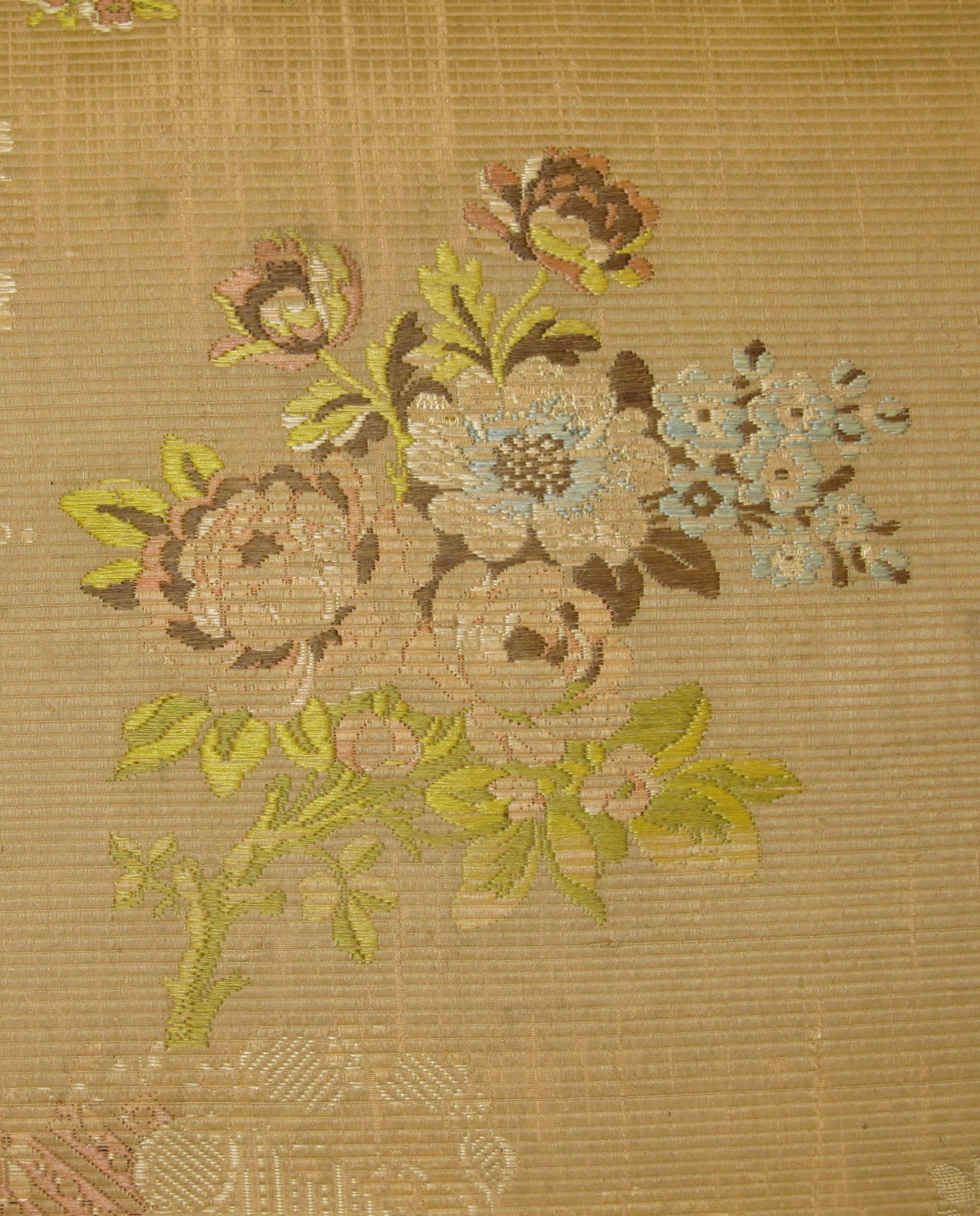 1984.0651.003 Slip seat fabric detail