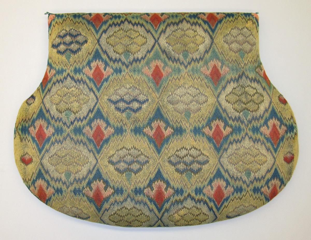 1984.0658.001 Slip seat view 1