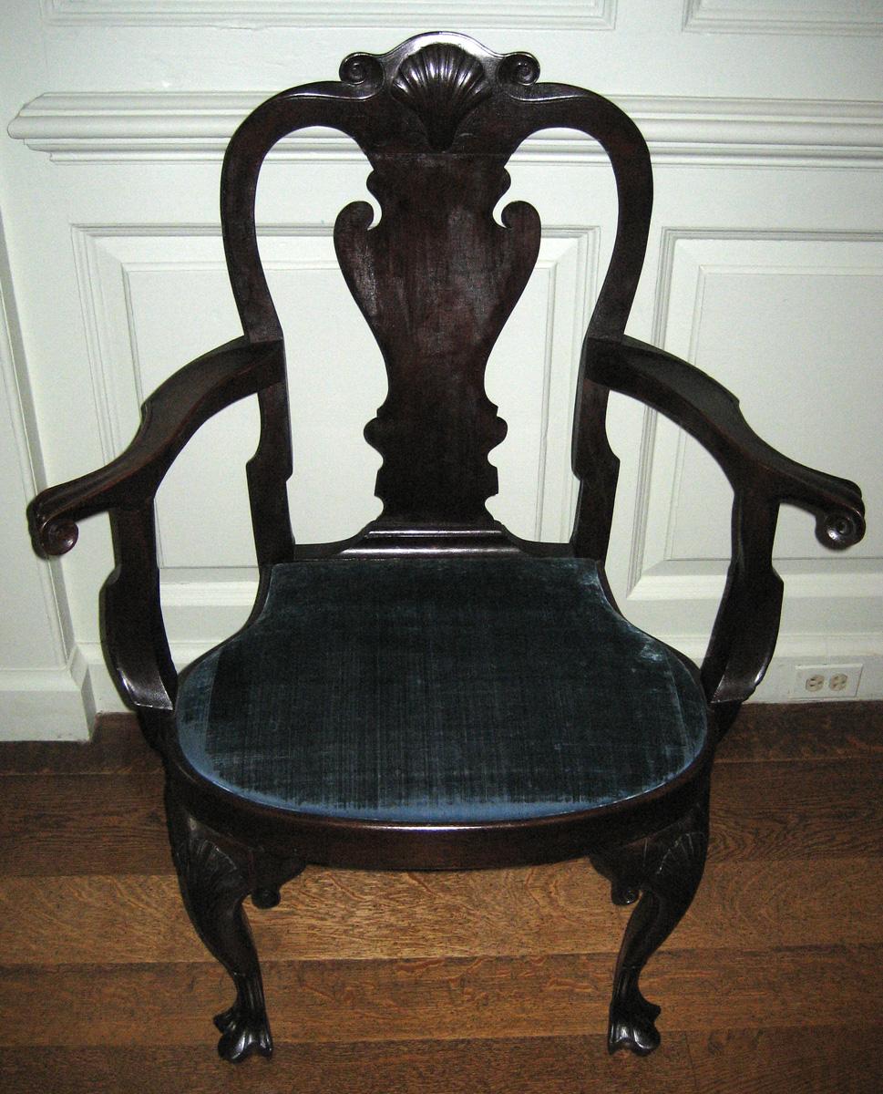1960.1172 arm chair with slip seat 1984.0659.001 view 2