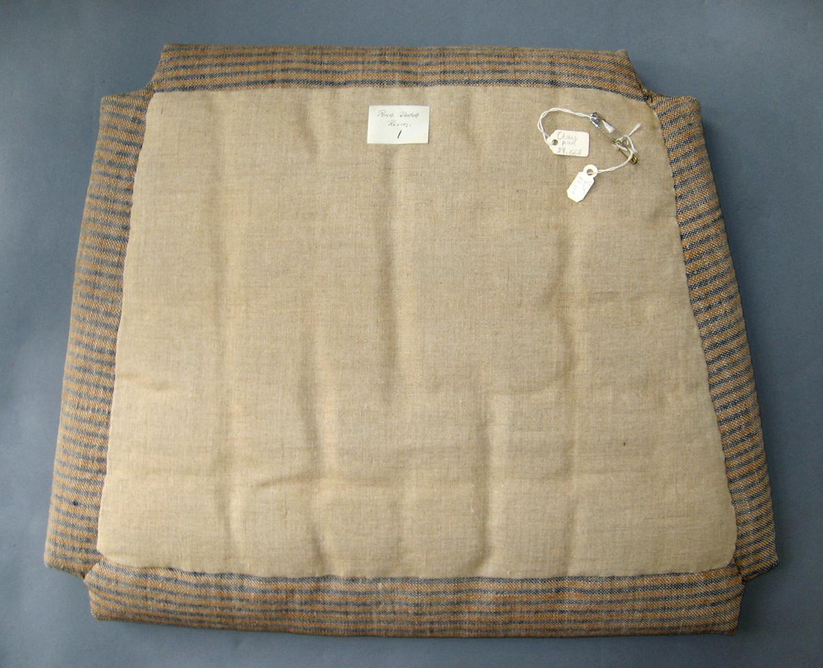 1984.0668 Cushion reverse