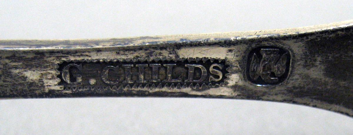 2006.0006.006 Silver Tongs mark 1