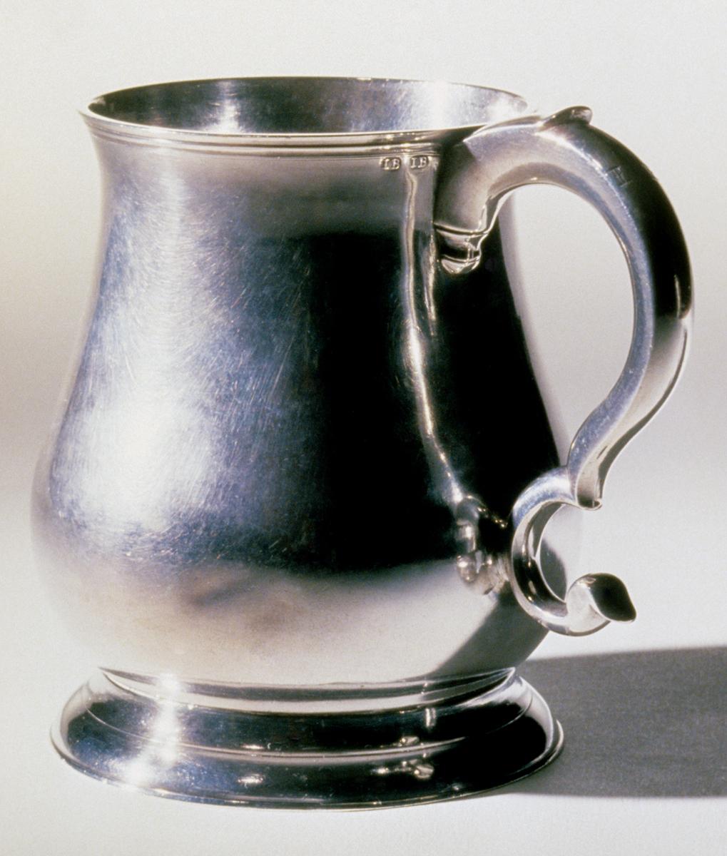 1985.0004 Mug, view 1