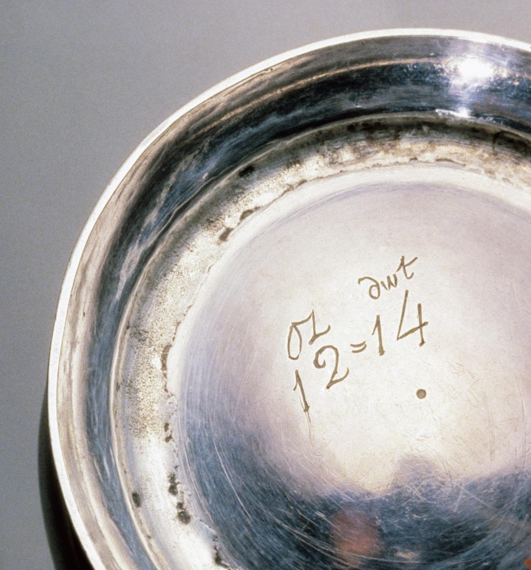 1985.0004 Mug, detail 1