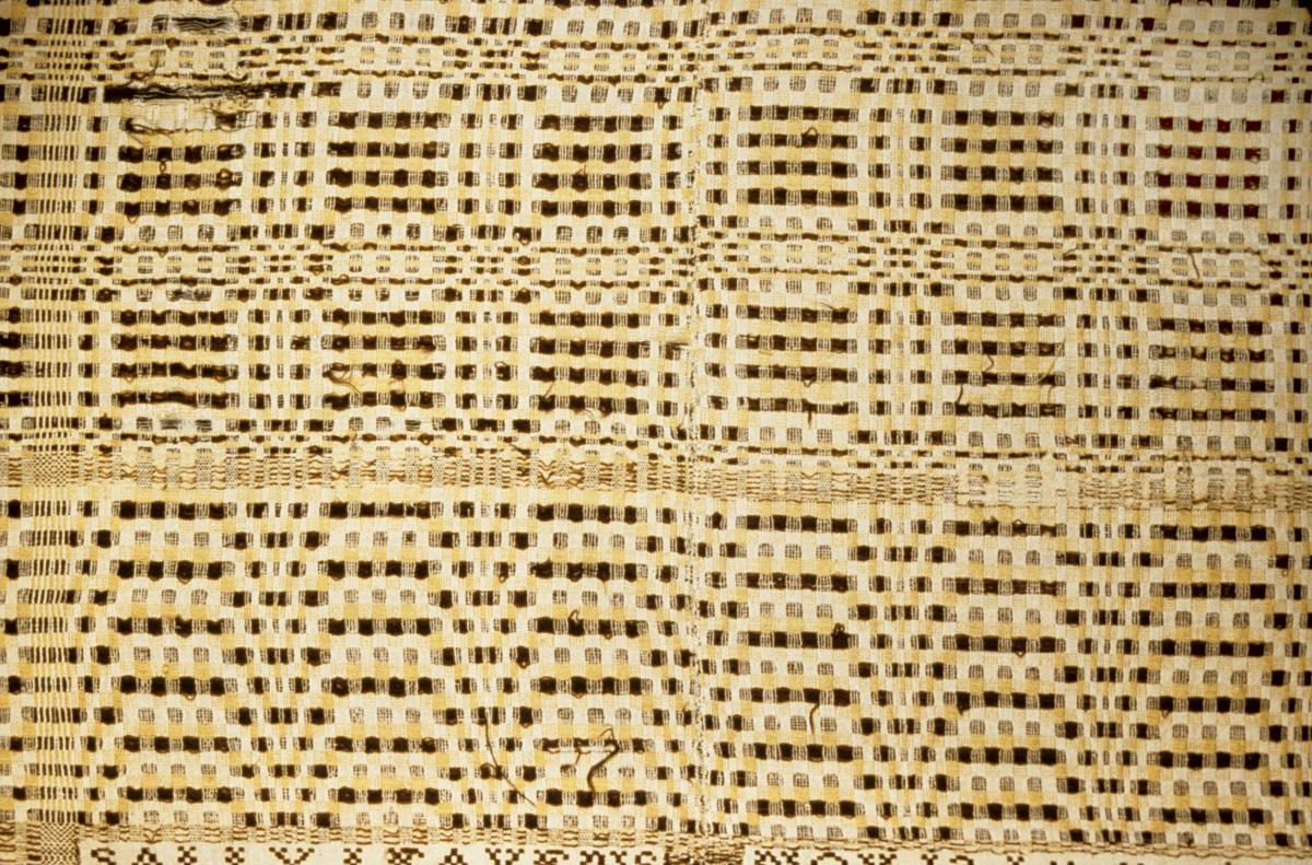 1985.0009 Coverlet