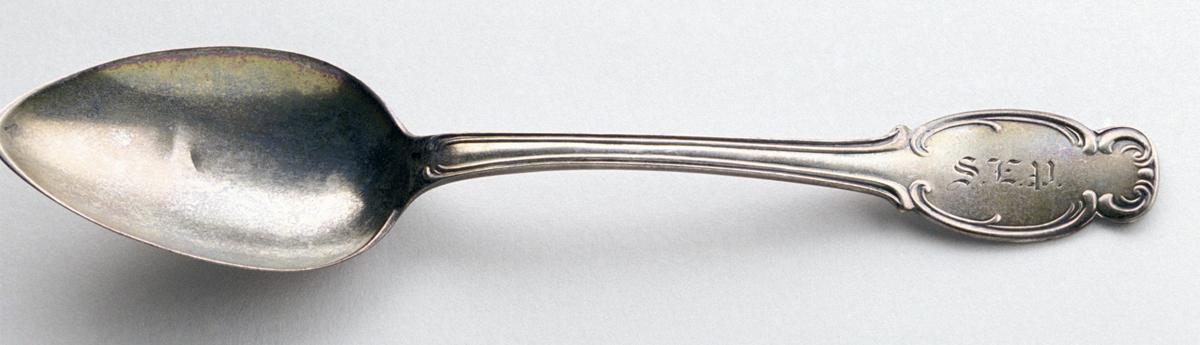 1985.0014 Spoon, Tablespoon
