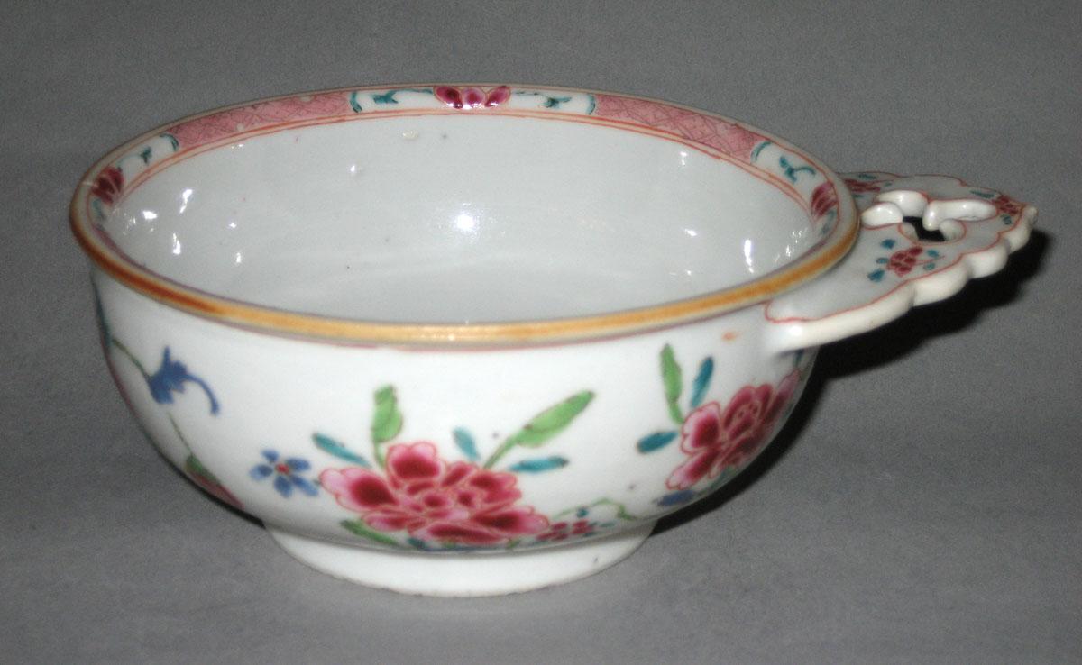 1985.0048 Porringer side view