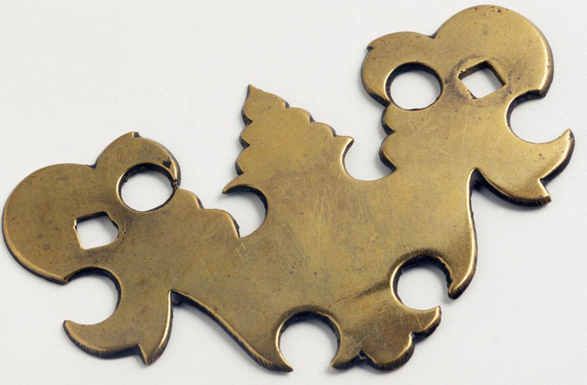 1985.0053 Cabinet handle plate