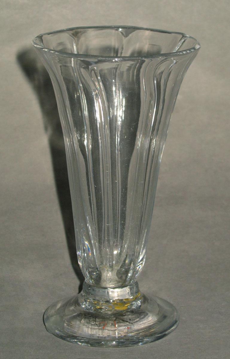 1985.0054 H Glass jelly glass