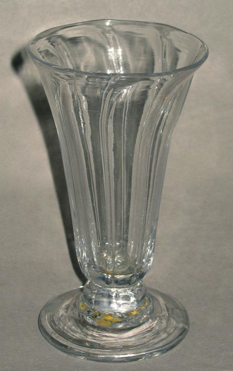 1985.0054 J Glass jelly glass