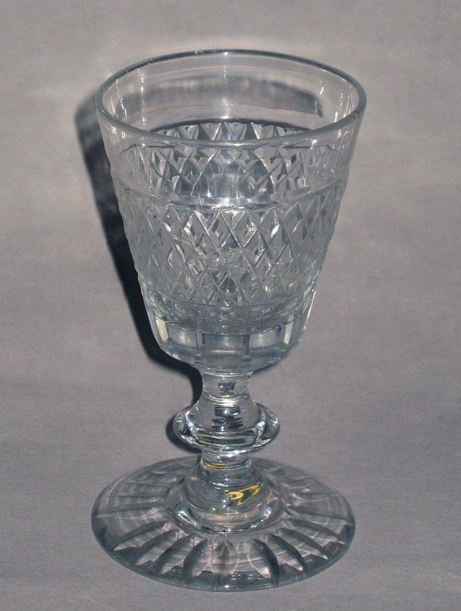 1985.0063.001 Colorless glass wineglass