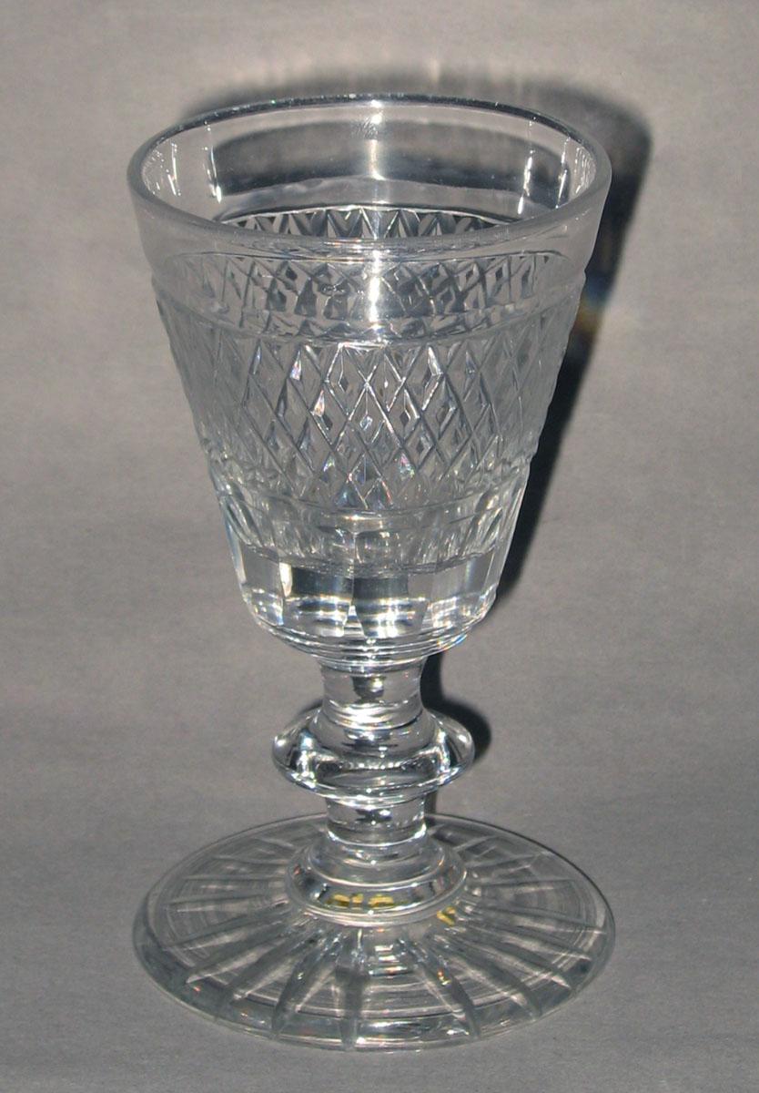 1985.0063.005 Colorless glass wineglass