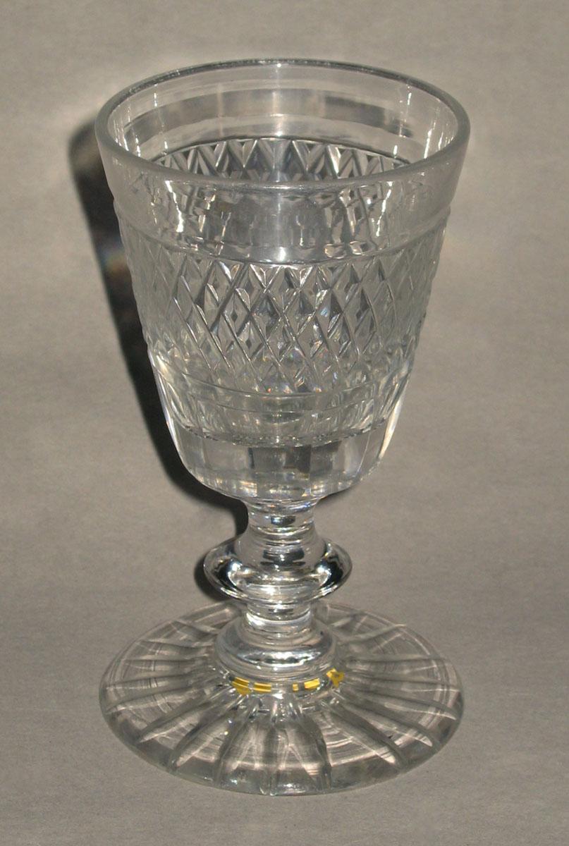 1985.0063.006 Colorless glass wineglass