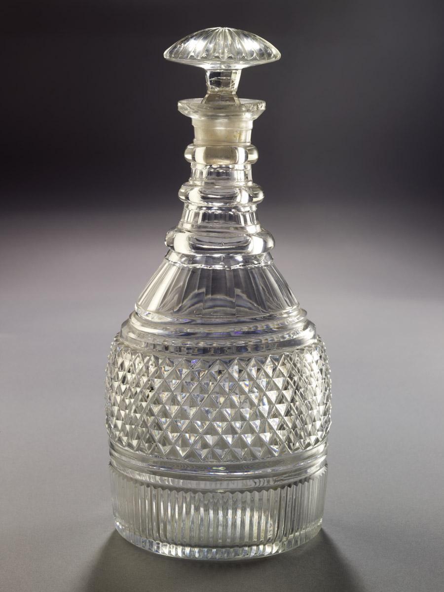 1985.0064.002 A, B Glass decanter
