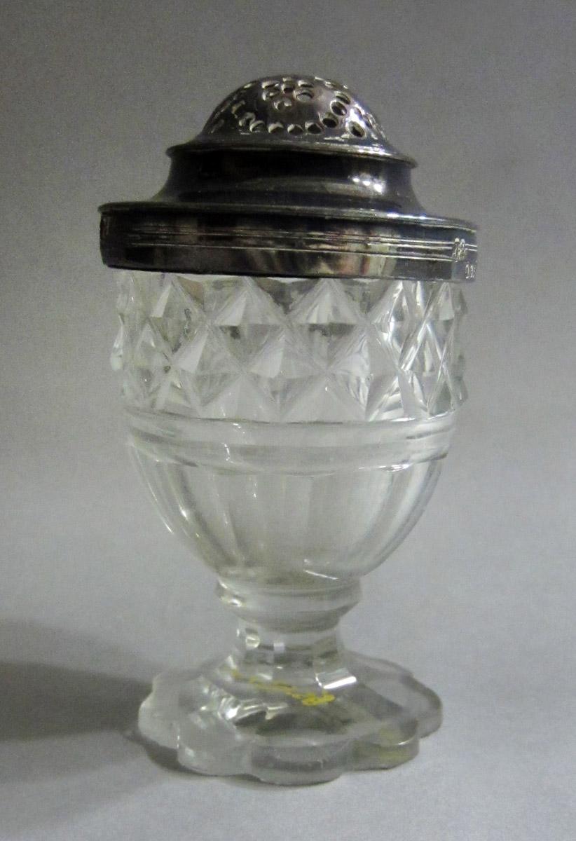 1985.0067 A, B Caster, view 1