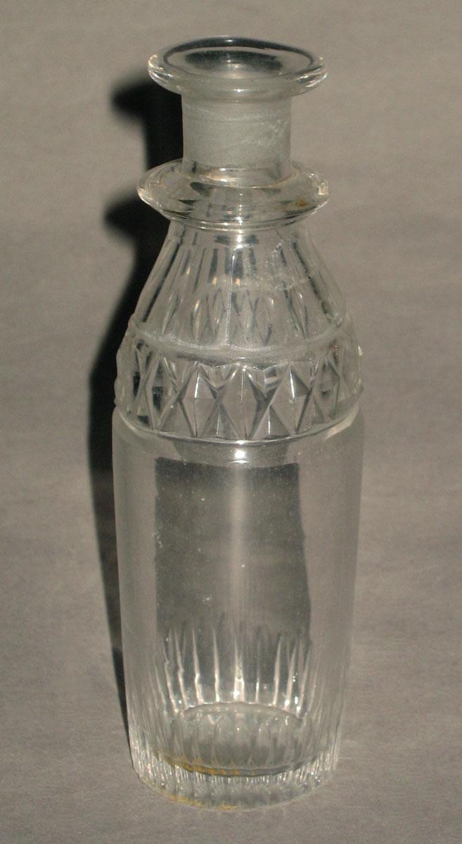 1985.0068.001 A Glass castor