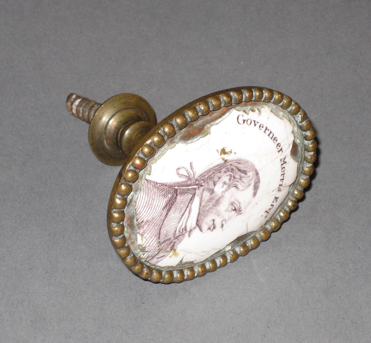 1958.0047.002 Cloak pin