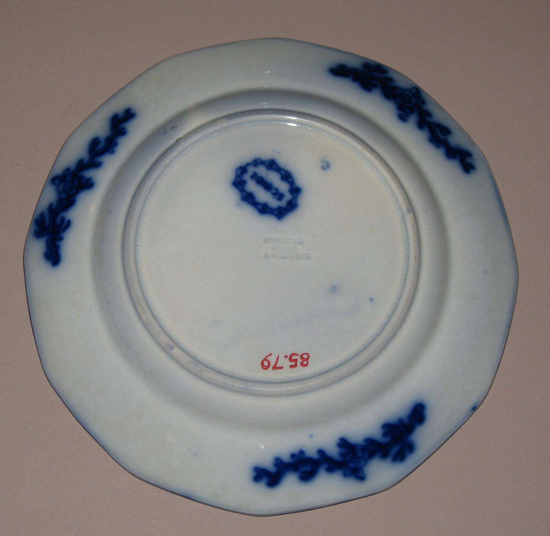 1985.0079 Plate (mark)