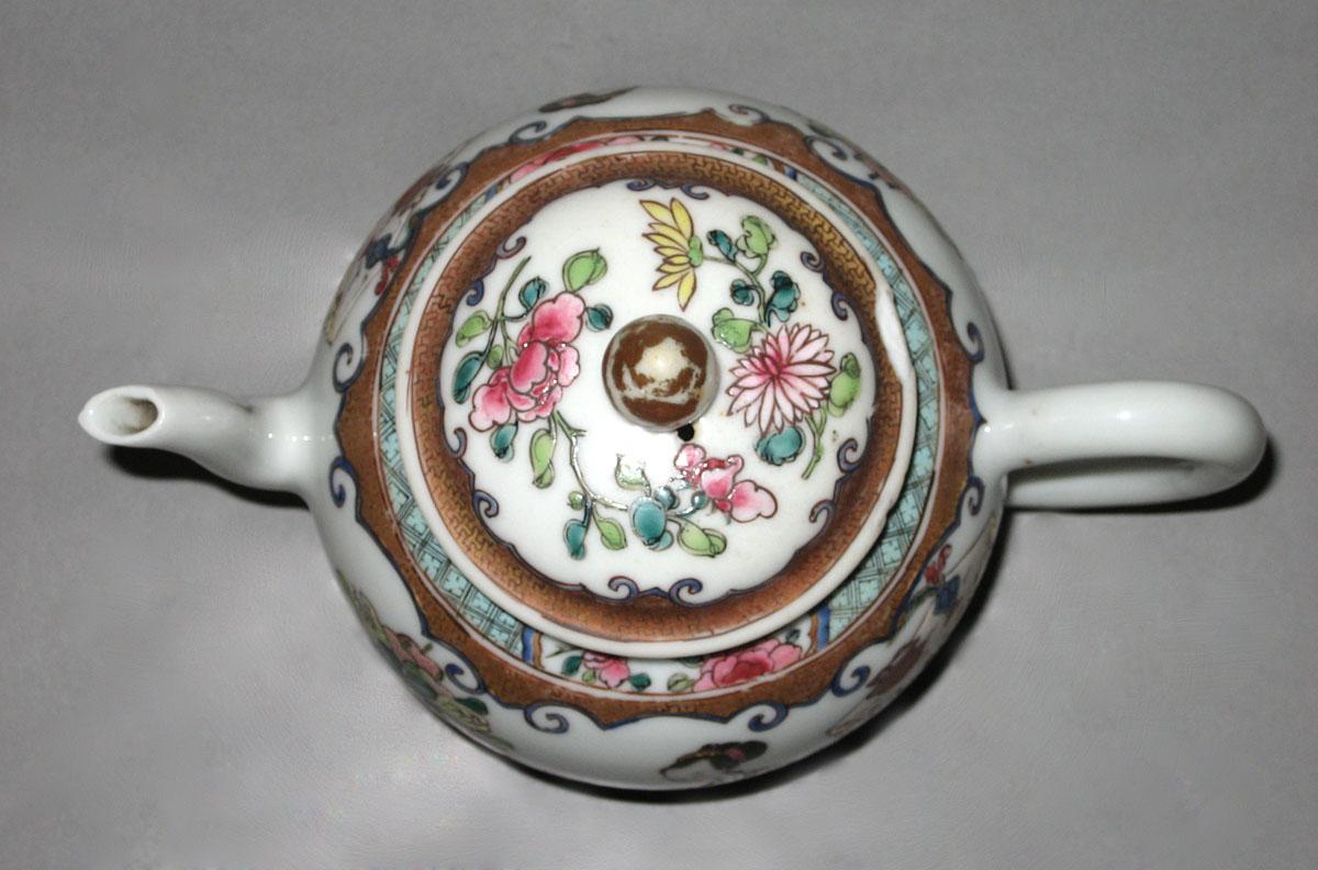 1985.0080 Teapot upper