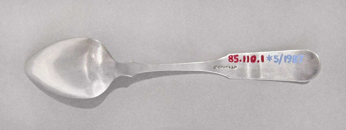 1985.0110.001 Spoon, underside