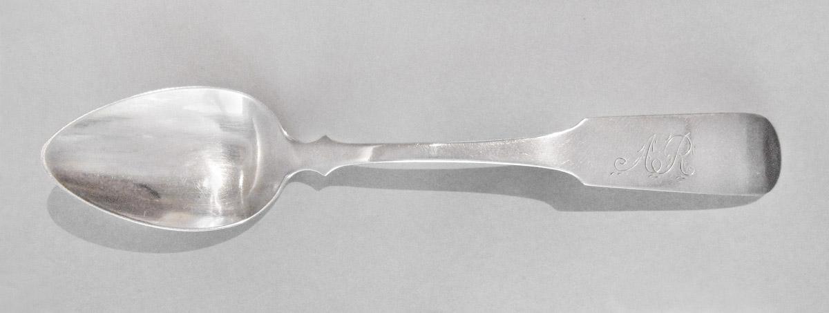 1985.0110.003 Spoon, upper surface
