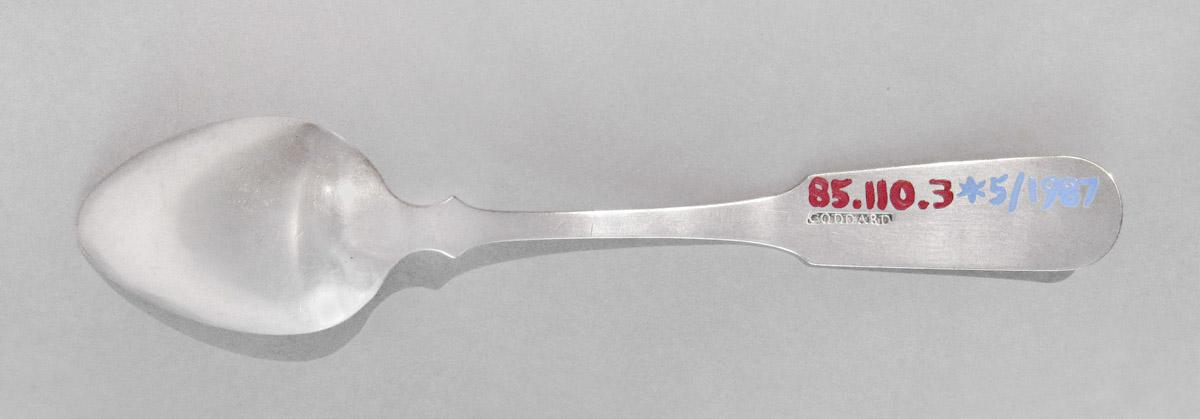 1985.0110.003 Spoon, underside