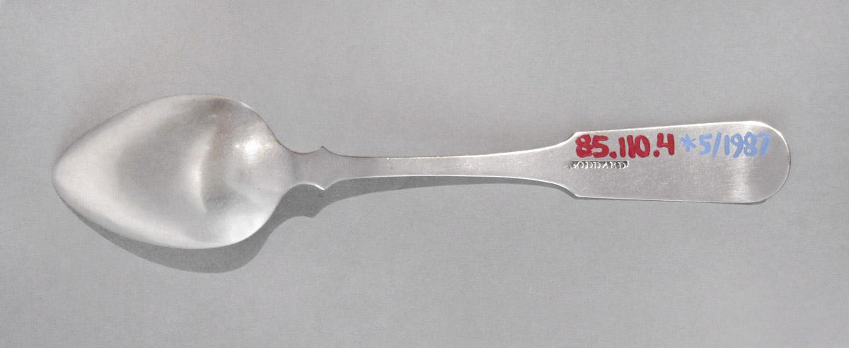 1985.0110.004 Spoon, underside