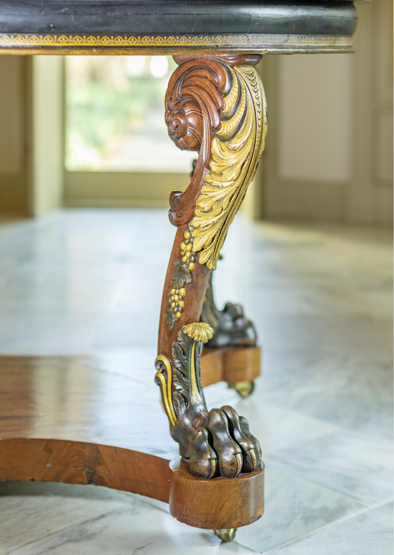 1986.0004 Table, detail 10