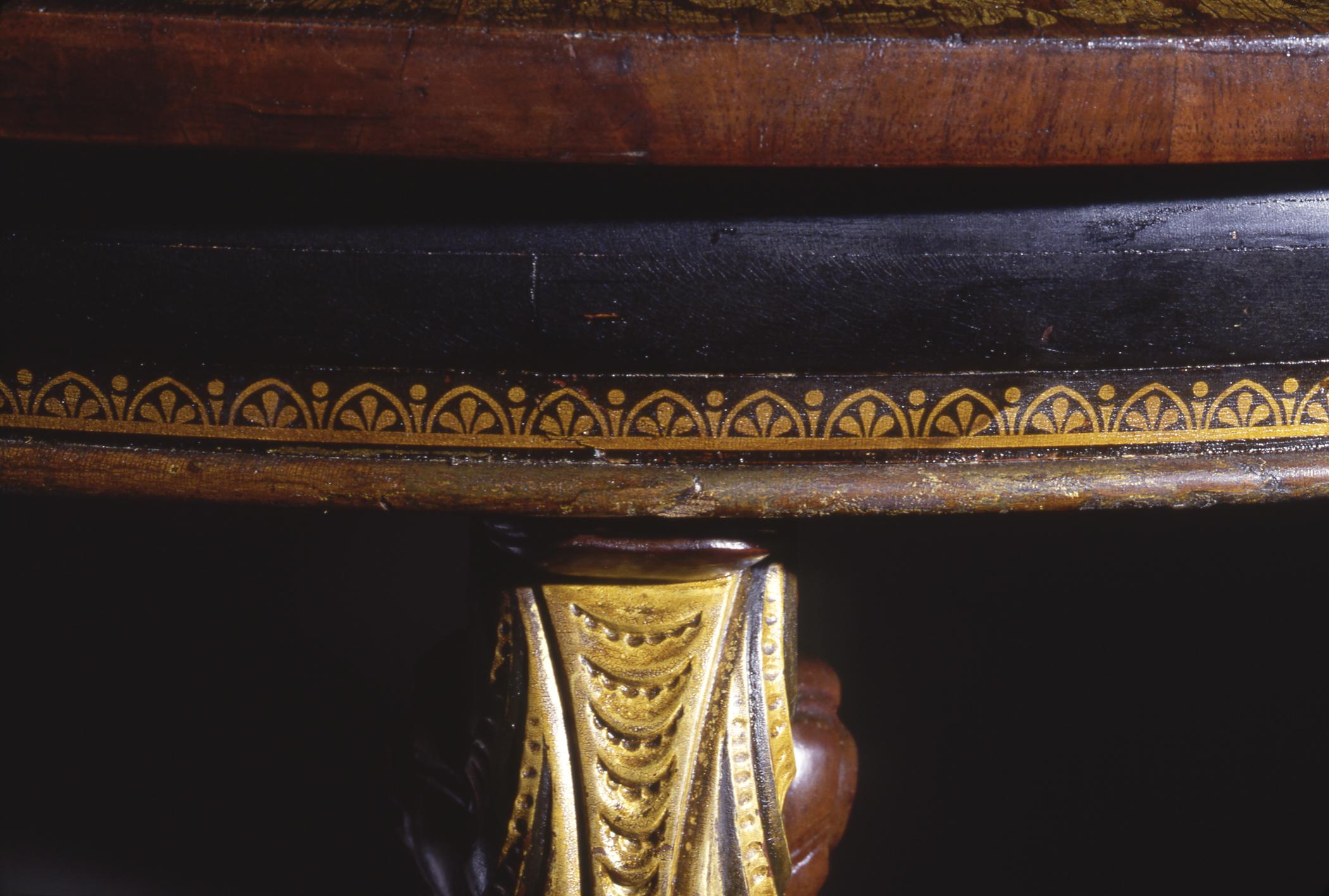 1986.0004 Table, detail 5
