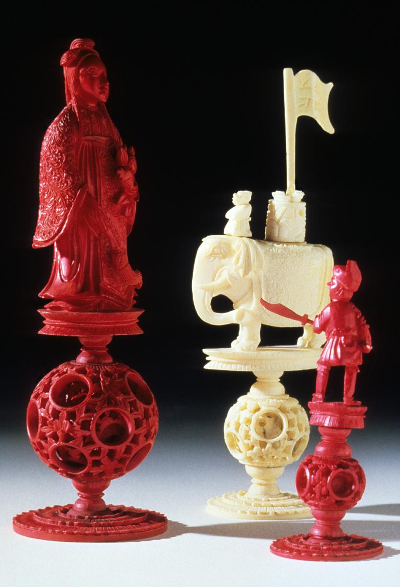 1986.0051 AA, B, P Chess Pieces