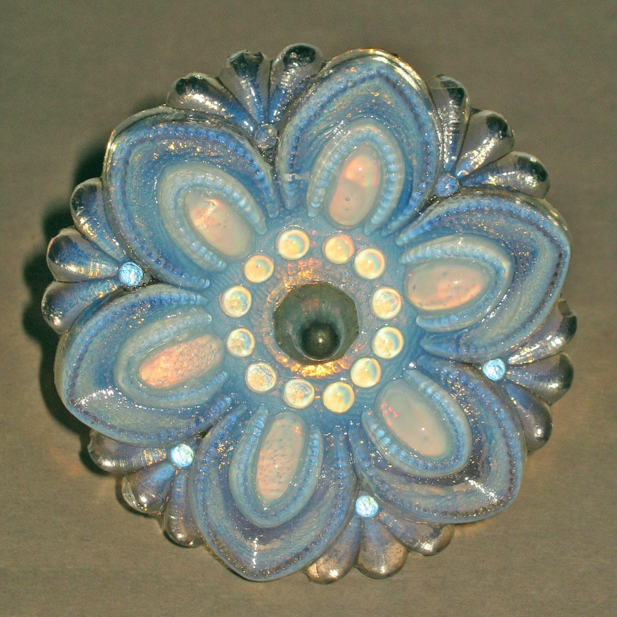 1986.0054.008 Glass curtain tieback