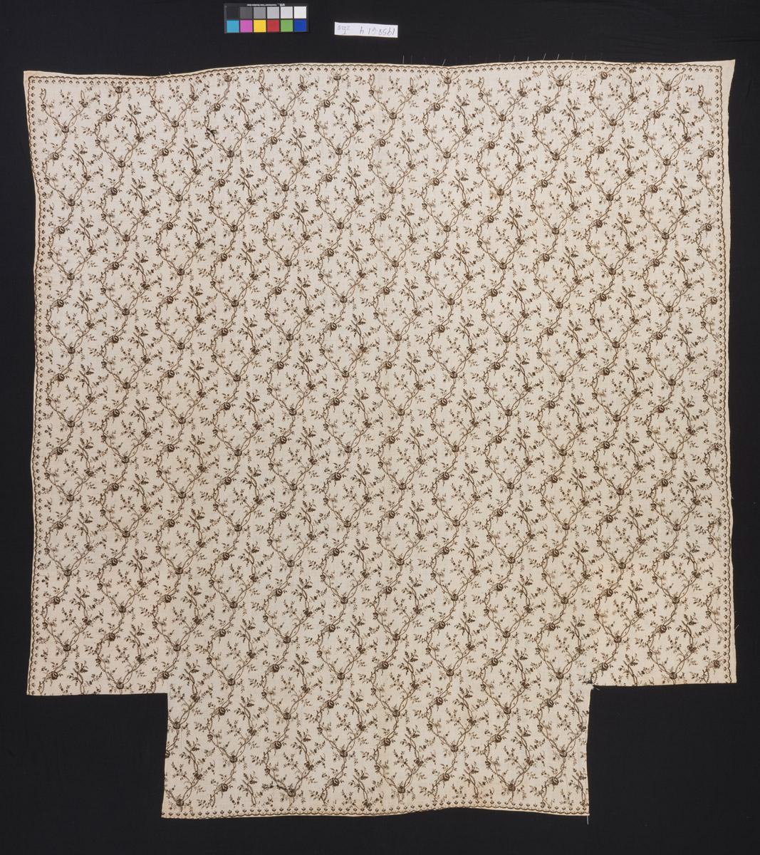 1958.0061.004 Bedcover, overall, front