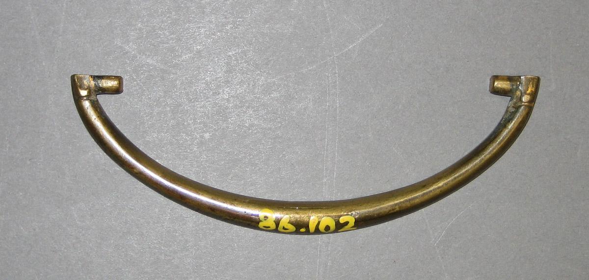 1986.0102 Bail handle