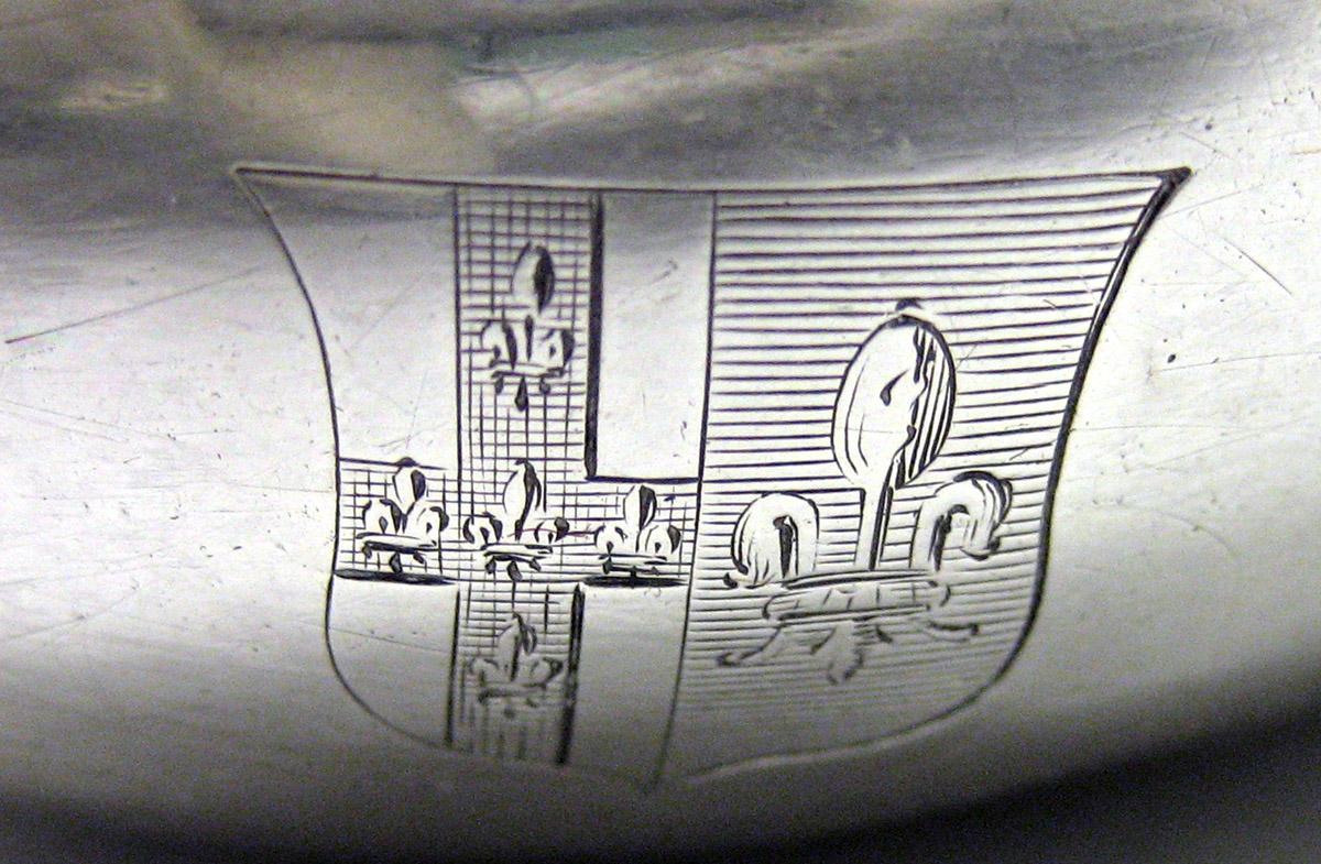1986.0104 Silver Baby Feeder engraving 2
