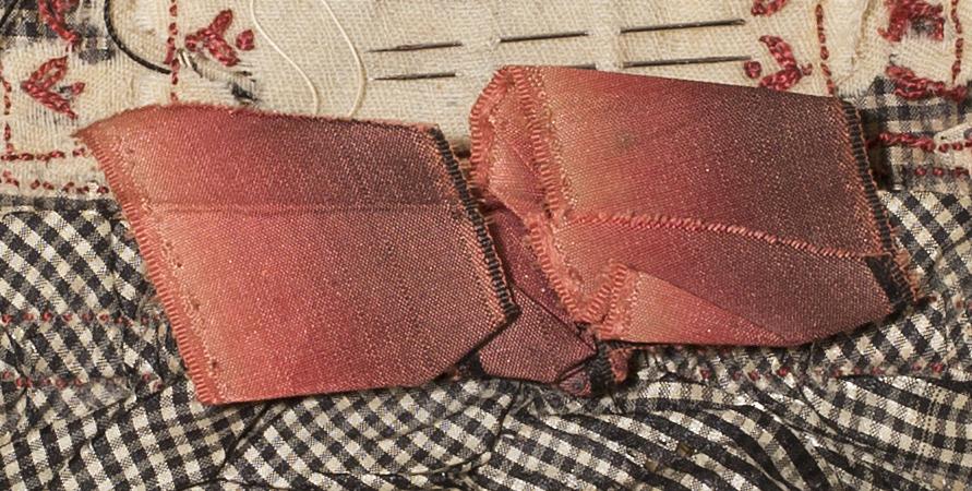 1986.0128 A Sewing Case, Detail 8