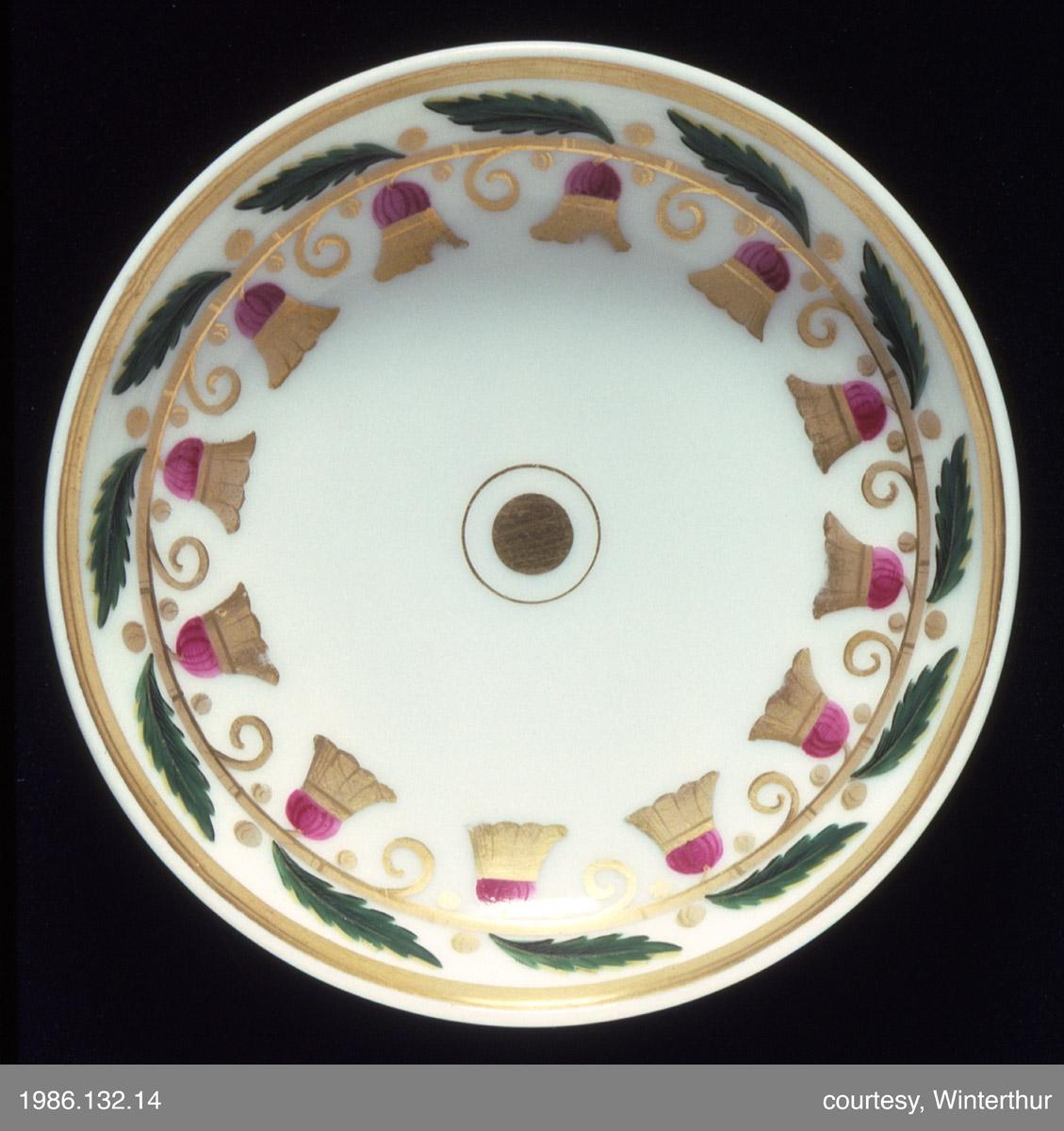 1986.0132.014 B Porcelain saucer