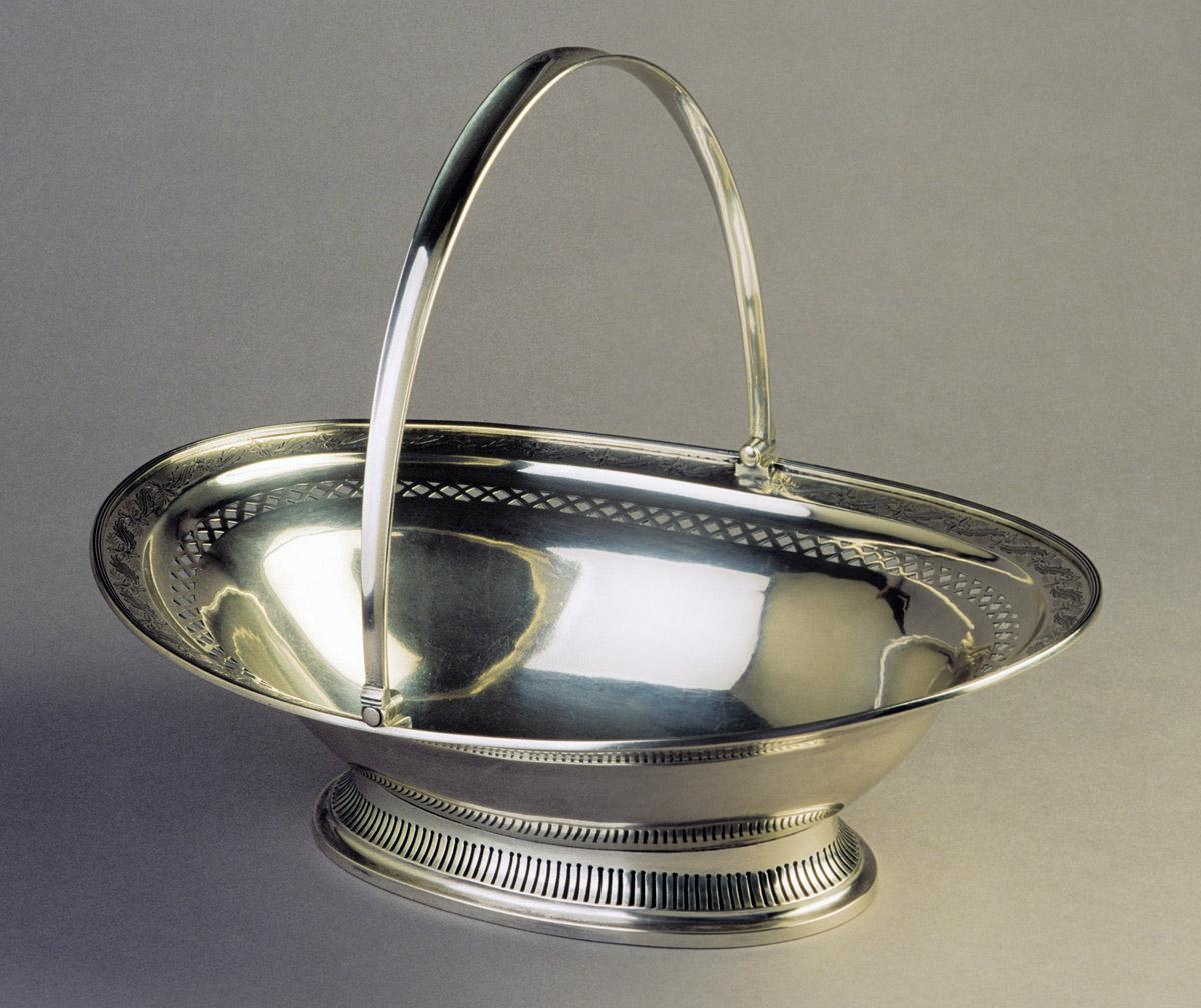 1986.0133 Basket, view 1