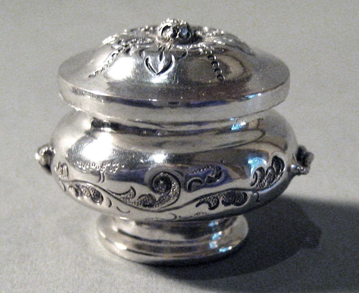 1986.0135.003 A, B Silver Sugar Bowl