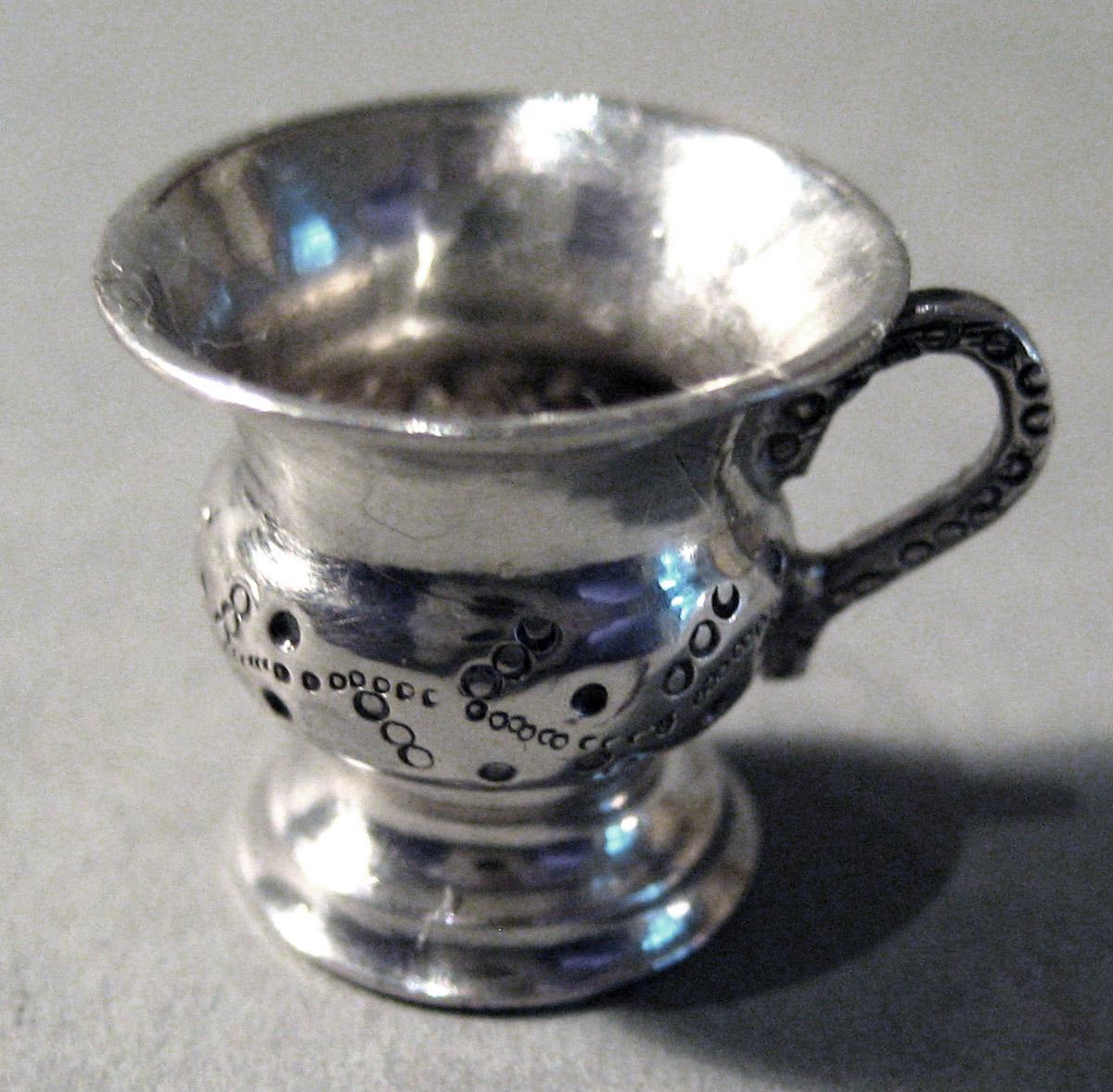 1986.0135.009 A Silver Teacup