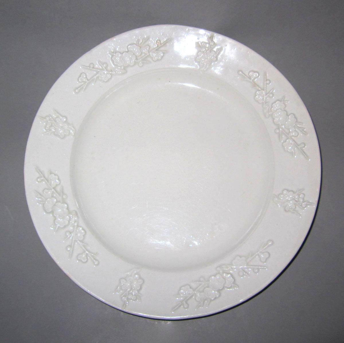 1986.0163 Porcelain plate