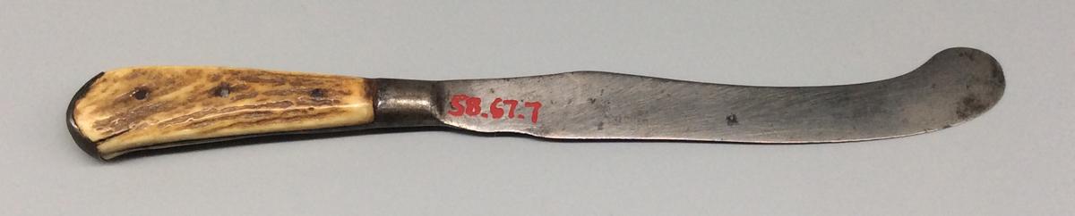 1958.0067.007 Knife, view 2