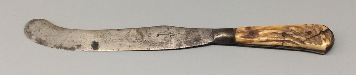 1958.0067.009 Knife, view 1