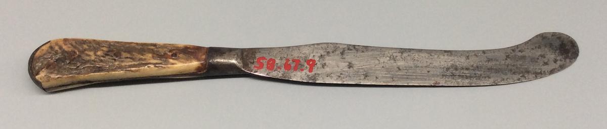 1958.0067.009 Knife, view 2