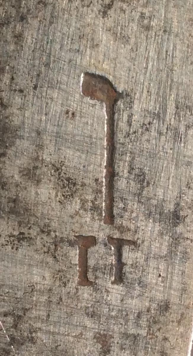 1958.0067.009 Knife, detail 1