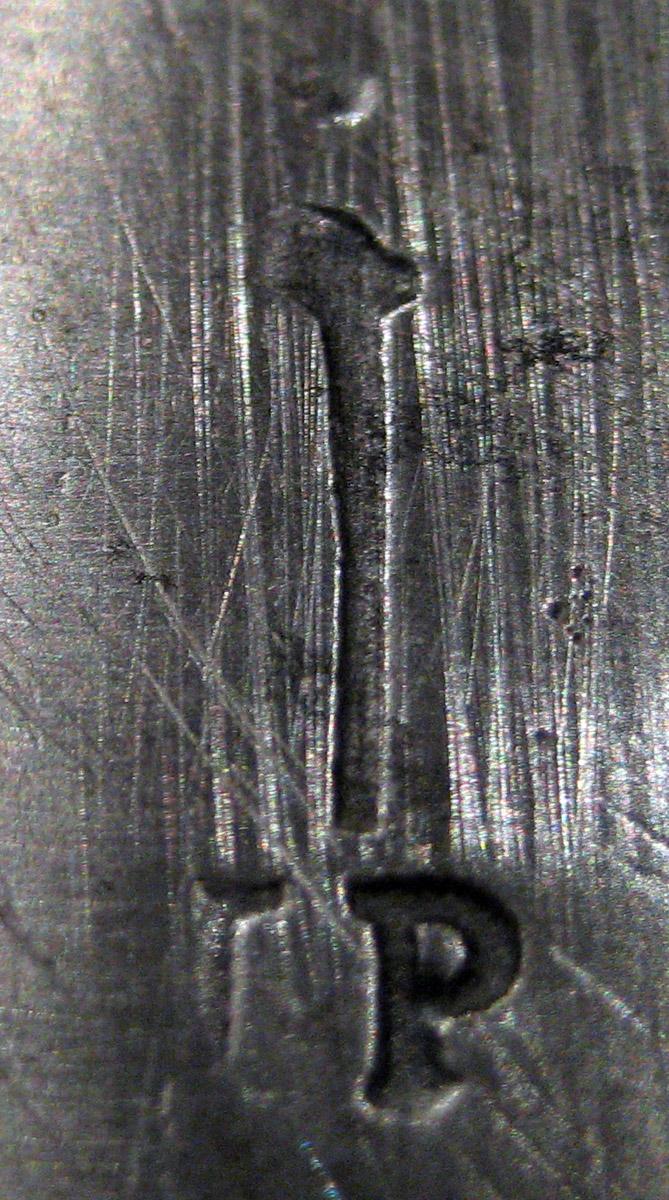 1958.0067.011 Knife (mark)