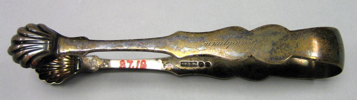 1987.0018 Silver Tongs side 2