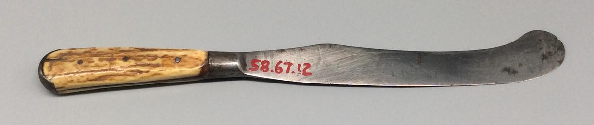 1958.0067.012 Knife, view 2