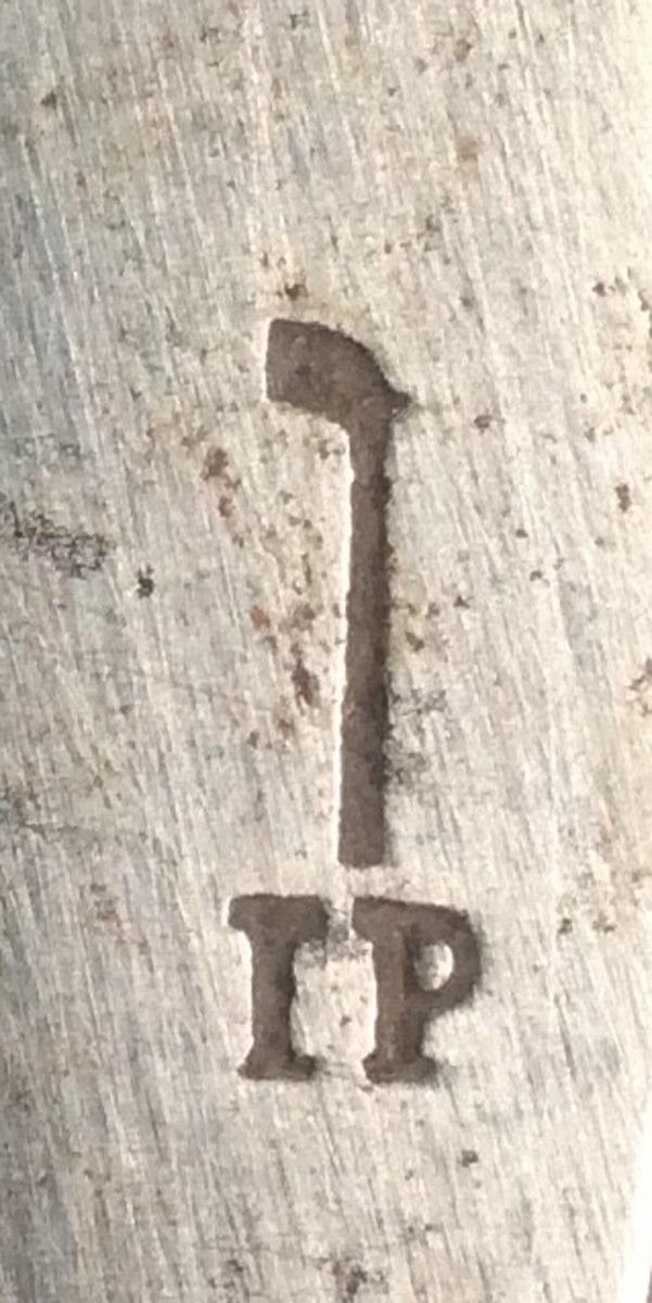 1958.0067.012 Knife, detail 1