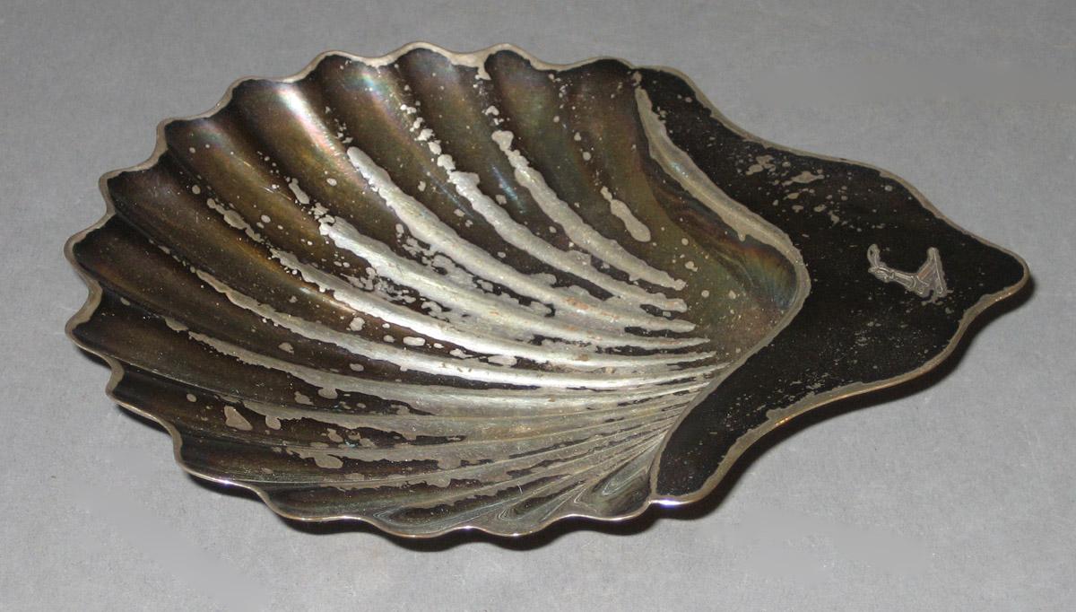 1987.0024.002 Dish