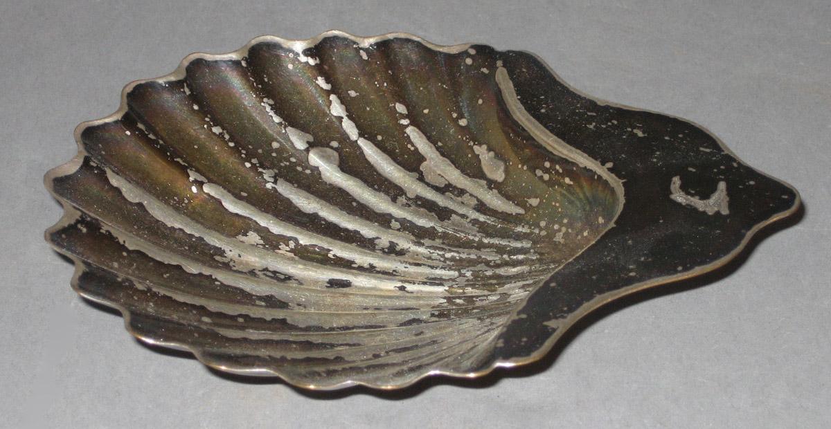 1987.0024.003 Dish